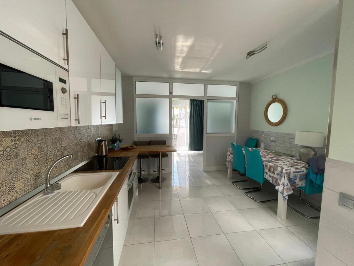 Island Village With Panoramic View Apartment